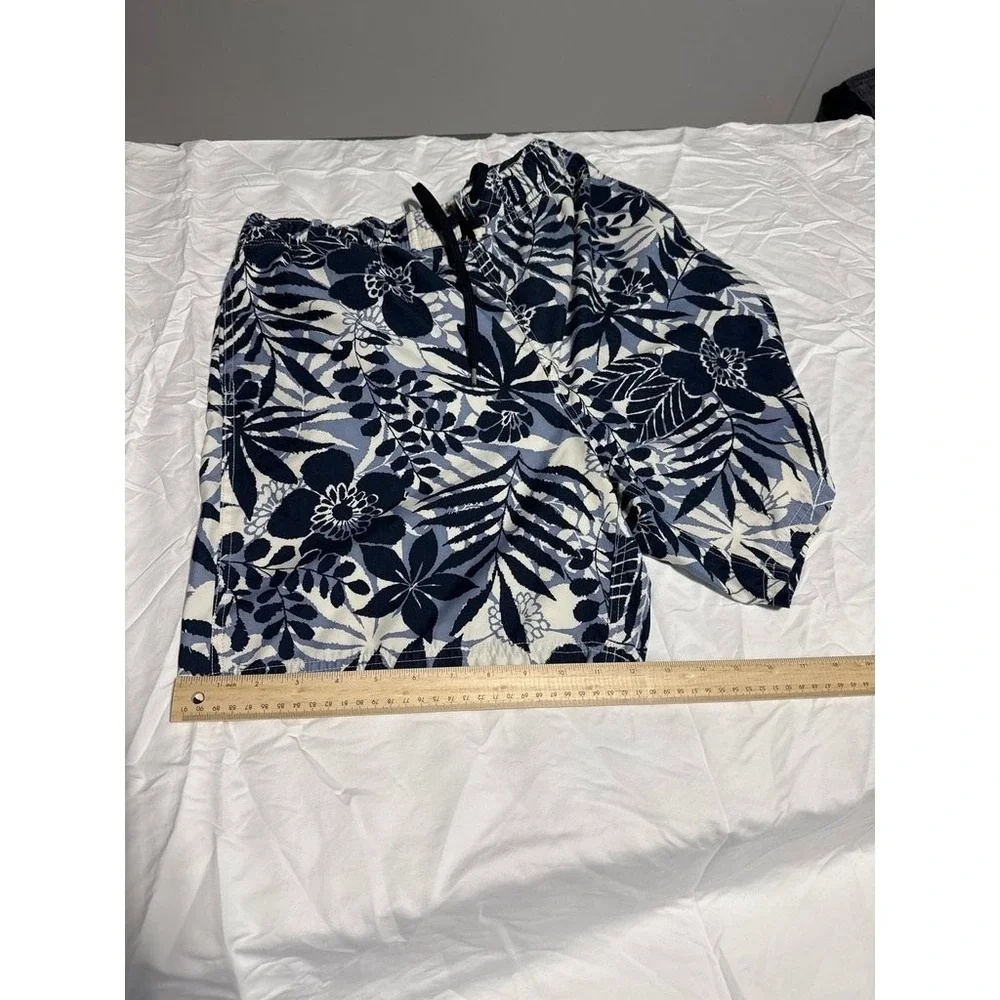 Nautica Mens Blue Floral Print Swim Trunks Size Medium Tropical Beach Shorts